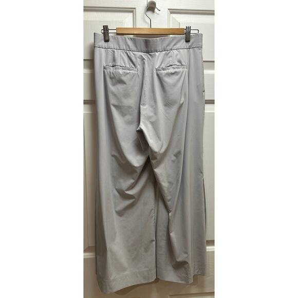 Athleta Tribeca Wide Leg Crop Pants Silver Grey Featherweight Stretch, Size 6 - Picture 5 of 8